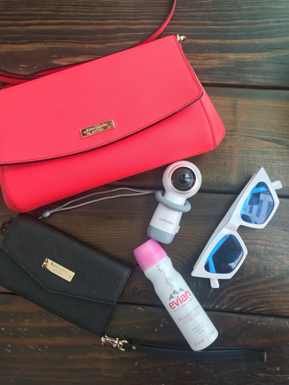 06999000-91A0-4A00-857F-0CFEB7D90FBC