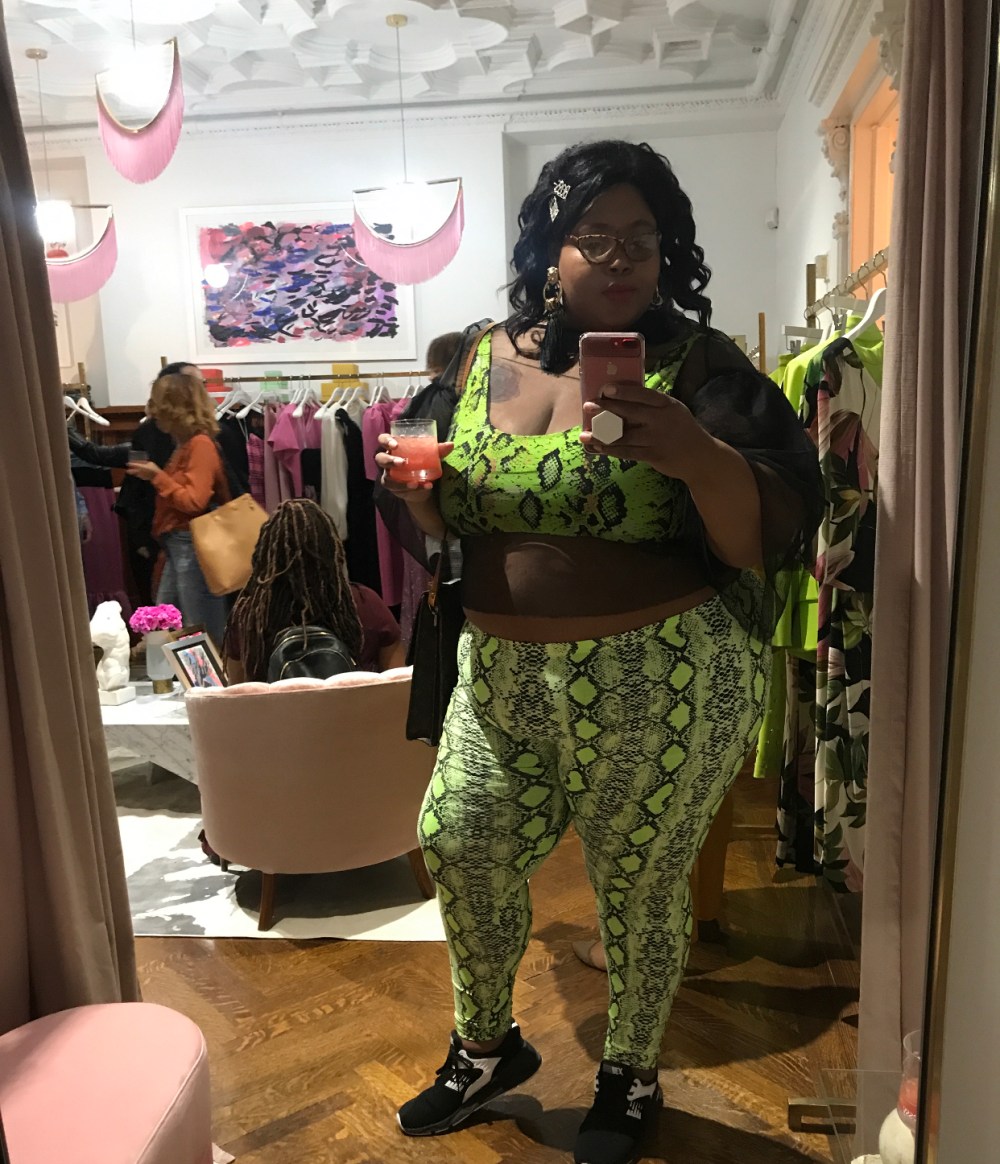 11E8CA19-C2EB-45C2-839E-E7E7D9496C2D